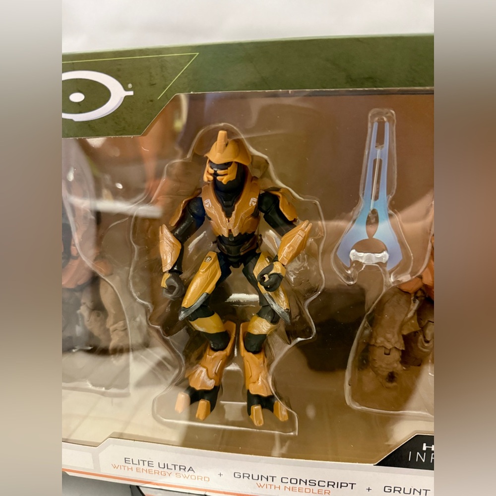 Halo Infinite 4" World of Halo- 3
Figure Box Set - Elite and Grunts - Picture 8 of 9